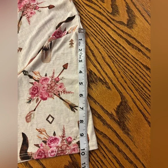 L&B Floral Skull Print Top - Pink and Cream - Picture 8 of 10